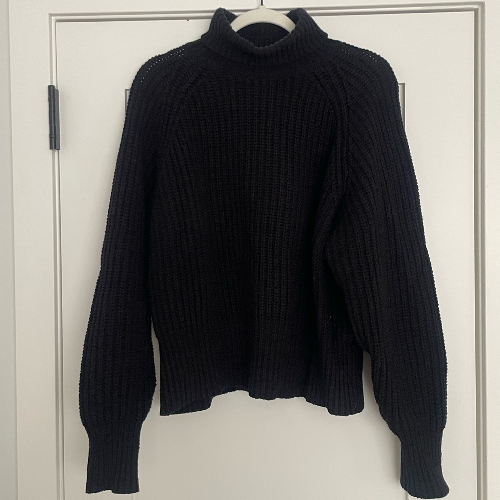 Uniqlo Black Turtleneck